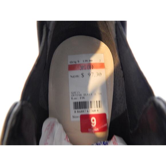 Guess Women Black Leather Ankle Bootie Size 9 Nice Slip On - Picture 2 of 10